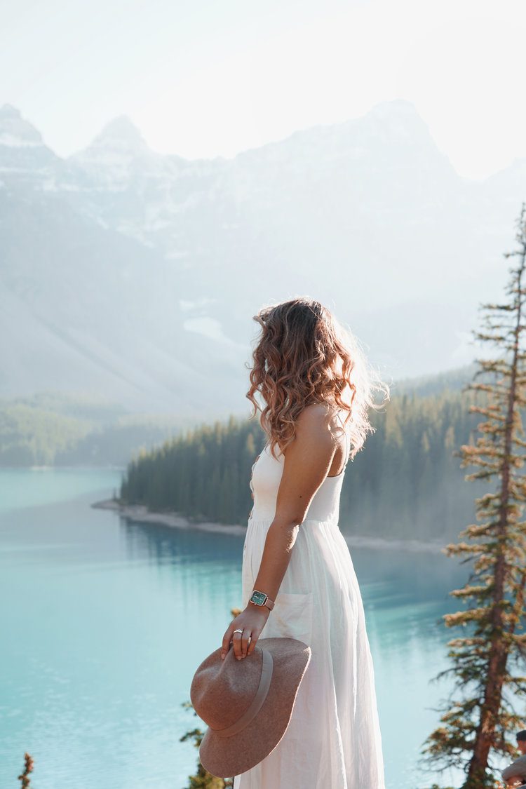 Postcards from Hawaii Travel Lifestyle Blog Gabriella Wisdom How to spend a day in Banff, Travel planning things to do in Banff, Alberta Canada