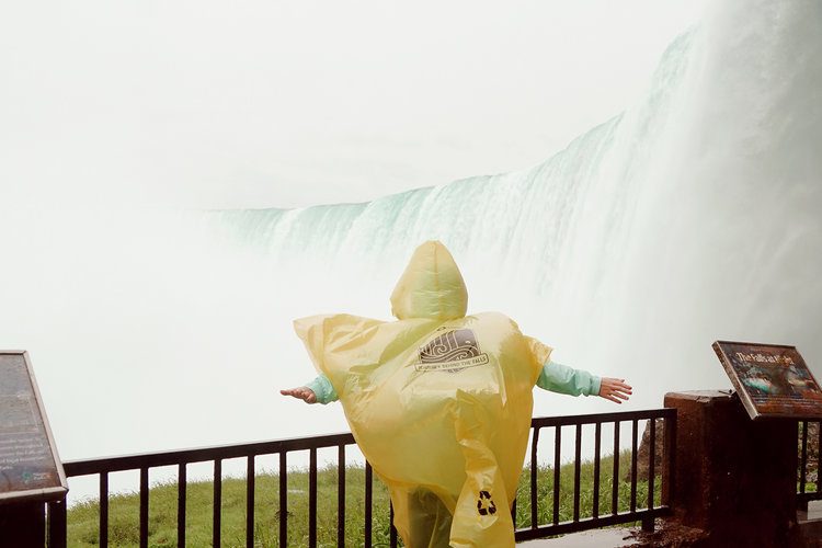 Postcards from Hawaii Travel Lifestyle Blog Gabriella Wisdom Niagara Falls trip planning long weekend Things to do Niagara Falls Canada New York