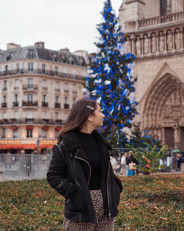 Postcards from Hawaii Travel Lifestyle Blog Gabriella Wisdom Paris Packing Guide Winter France What to wear in Paris in winter