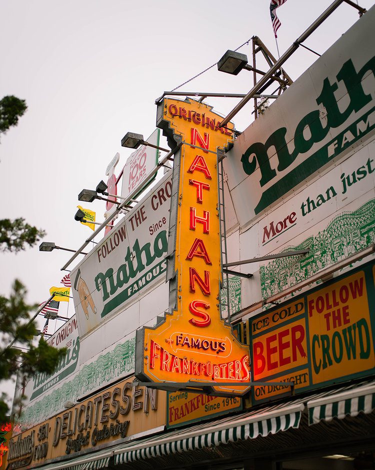 PostcardsfromHawaiiNYCNewYorkCityItineraryConeyIslandNathansHotDog