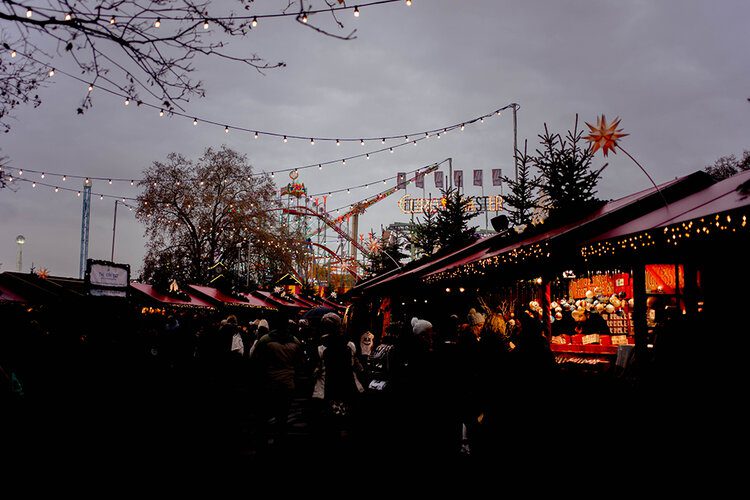 PFHPostcardsfromHawaiiLondonChristmasHolidaysWinterWonderlandHydePark