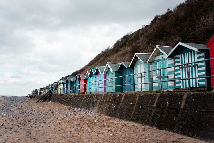 PostcardsfromHawaiiGreatBritishSummerBeachDayattheSeaside