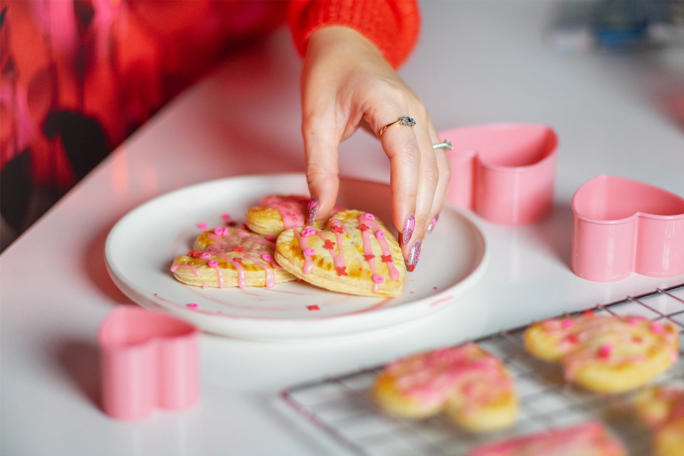 Postcards from Hawaii Travel Lifestyle Blog Recipe for heart-shaped pop-tarts for Valentine’s Day